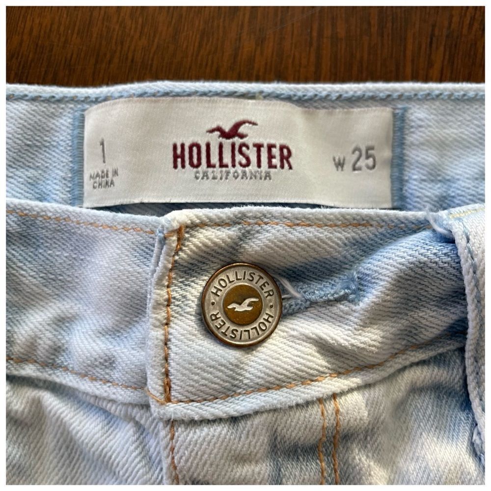 Hollister High Rise Distressed Festival Fray Hem Cut Off Shorts Light Wash Sz 25 - Picture 11 of 12